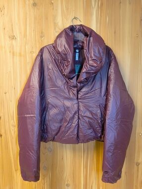 NWT Fabletics Cropped Puffer Jacket in Plum, Size XL